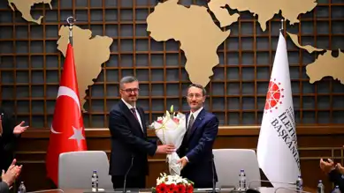 Duran, İletişim Başkanlığını Devraldı